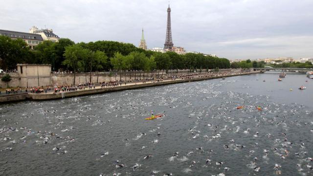 skynews-river-seine-paris_6588882.jpg